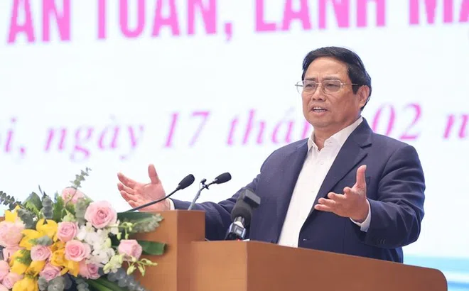 Thủ tướng: Tháo gỡ khó khăn và thúc đẩy thị trường bất động sản phát triển an toàn, lành mạnh, bền vững, "không ai giải cứu cho ai"
