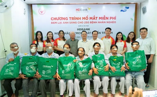 HDBank tiếp tục hành trình mang lại ánh sáng cho 2.500 bà con trong năm 2024