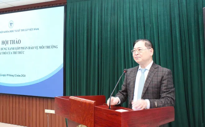 Vai trò của trí thức trong việc thúc đẩy tiêu dùng xanh