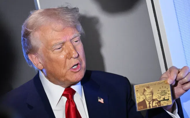Lợi ích kinh tế và rủi ro pháp lý từ "Thẻ Vàng Trump" - Siêu thẻ định cư trị giá 5 triệu USD