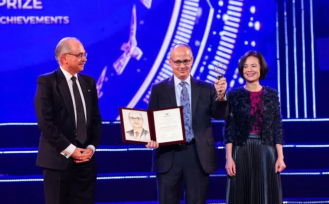 Giáo sư Omar M. Yaghi – Chủ nhân Giải thưởng VinFuture nhận Giải Nobel Hóa học 2025