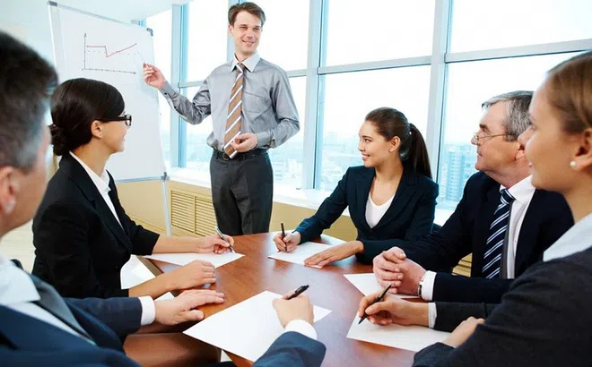 Thách thức trong đào tạo quản lý doanh nghiệp tại Việt Nam hiện nay: Khoảng cách giữa lý thuyết học thuật và thực tiễn kỷ nguyên số