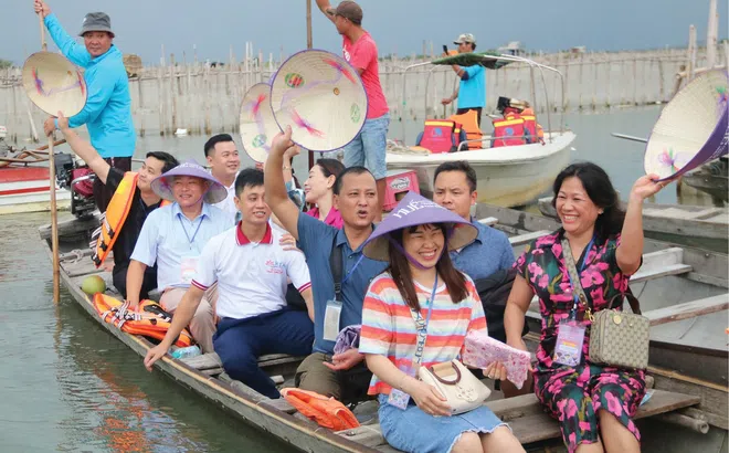 Du lịch Huế: Mô hình giảm thiểu rác thải bằng nhựa ở làng Thủy Biều