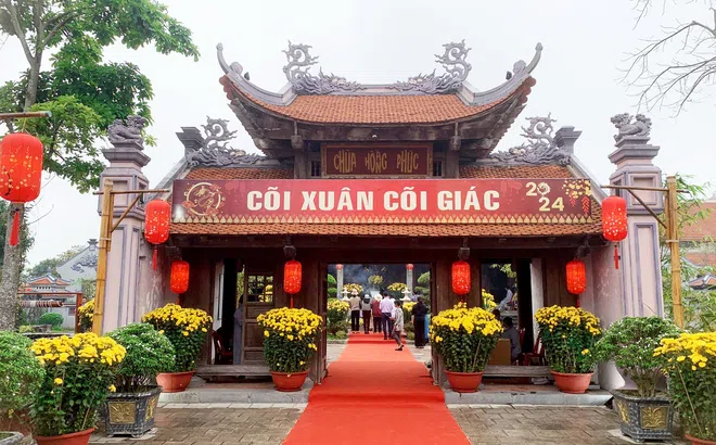 Linh thiêng lễ hội chùa Hoằng Phúc ở Quảng Bình