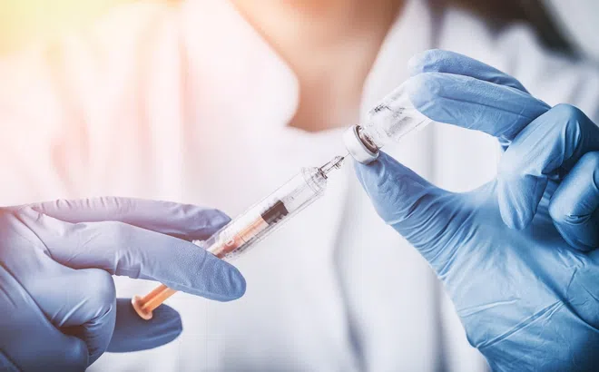 Có bao nhiêu loại vaccine đã được cấp phép tại Việt Nam vào thời điểm này?