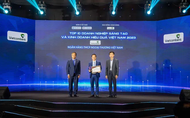 Vietcombank dẫn đầu Top 10 ngân hàng sáng tạo và kinh doanh hiệu quả năm 2023