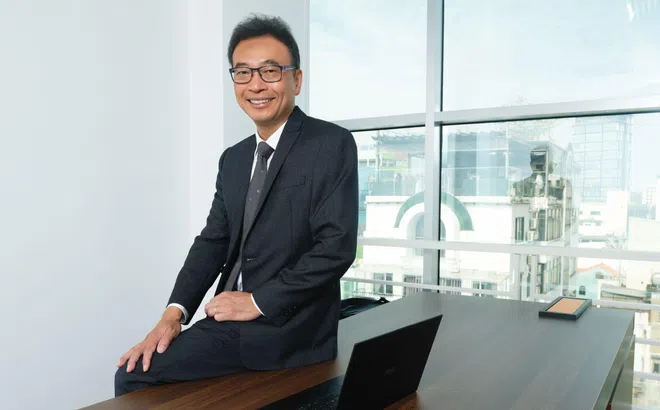 Doanh nhân Đoàn Hồng Việt - người vừa chi hơn 100 tỷ đồng mua lại cổ phiếu của công ty "họ Viettel" là ai?