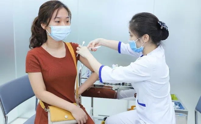 Khai trương 2 trung tâm tiêm chủng VNVC Nha Trang và VNVC Bắc Giang
