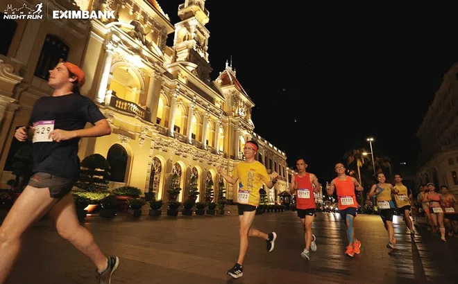 Khám phá “cung đường di sản” của giải chạy đêm Ho Chi Minh City Night Run Eximbank 2024