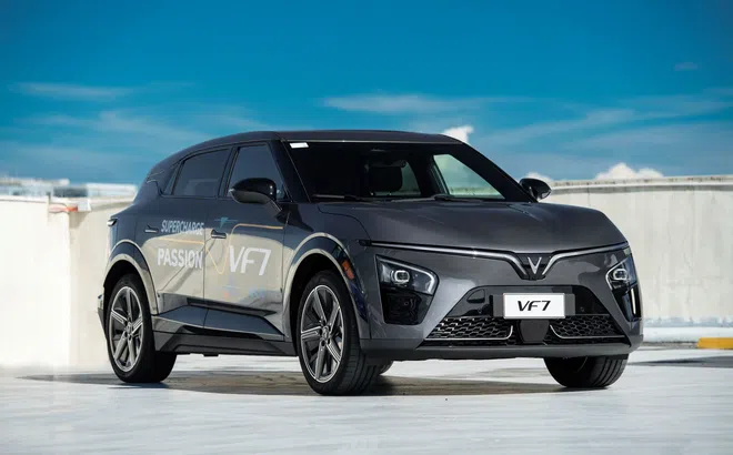 Ưu đãi dồn dập, VinFast VF 7 là lựa chọn số 1 phân khúc 1 tỷ đồng