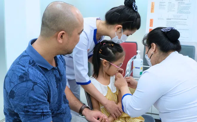 VNVC là đơn vị đầu tiên tại Việt Nam triển khai tiêm vắc xin phế cầu 23 mới