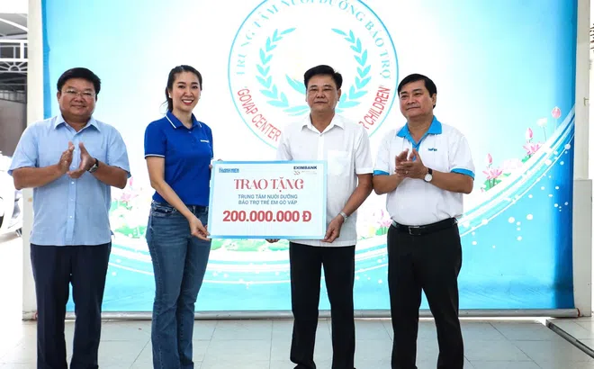 Eximbank thăm và tặng quà 3 trung tâm tiếp nhận trẻ em từ Mái ấm Hoa Hồng