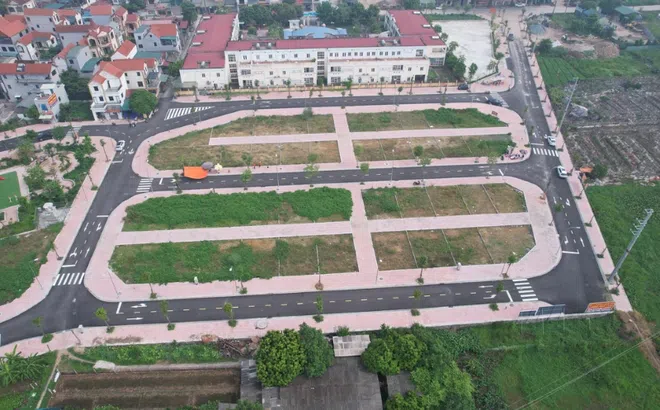 Giải pháp nào giúp khơi thông “cục máu đông” của thị trường bất động sản?