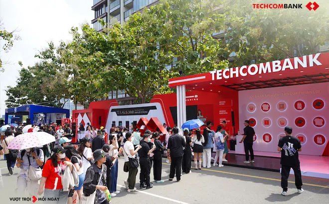 Khách hàng Techcombank được check-in sớm cùng các anh trai vượt ngàn chông gai