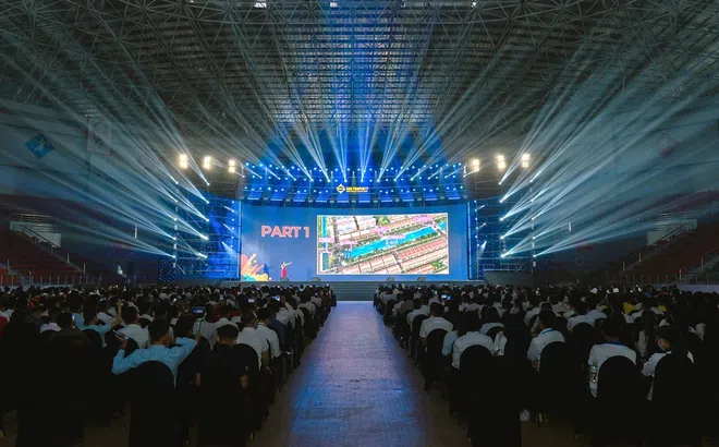 Gần 1.000 sales khuấy động lễ ra quân đô thị nghỉ dưỡng Sun Urban City
