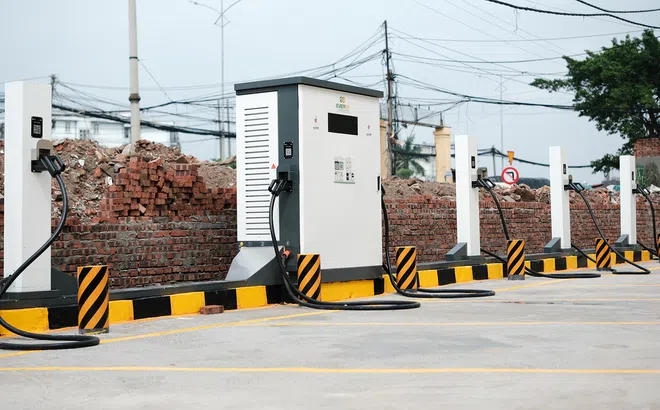 EverSolar hợp tác kinh doanh trạm sac nhượng quyền V-GREEN