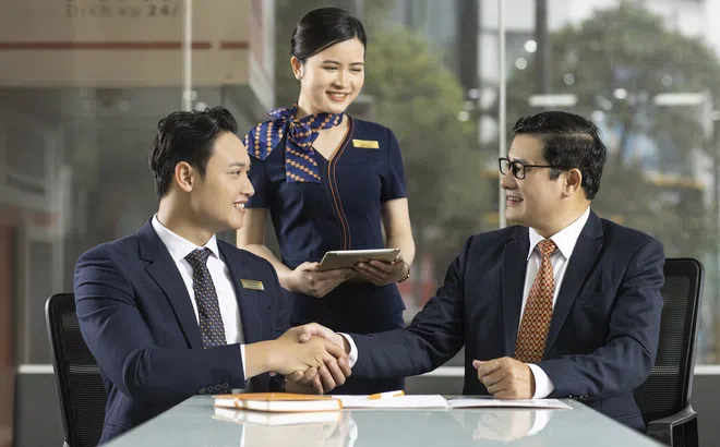 Tưng bừng đón tuổi 31, SHB dành hàng trăm nghìn quà tặng tri ân khách hàng