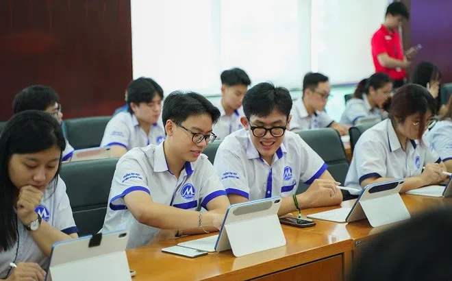 Chương trình tích hợp và tiếng Anh toàn phần: Chìa khóa mở cánh cửa thành công cho sinh viên