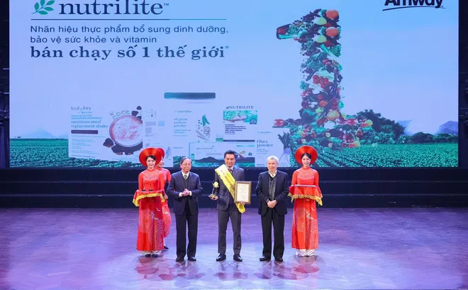 Amway Việt Nam lần thứ 12 vinh dự nhận giải thưởng sản phẩm vàng vì sức khoẻ cộng đồng