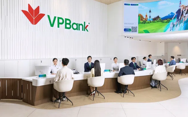 Thành viên HĐQT VPBank chi hơn nửa nghìn tỷ gom cổ phiếu VPB