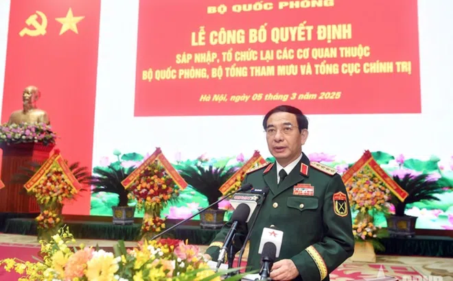 Công bố quyết định sáp nhập, tổ chức lại các cơ quan thuộc Bộ Quốc phòng
