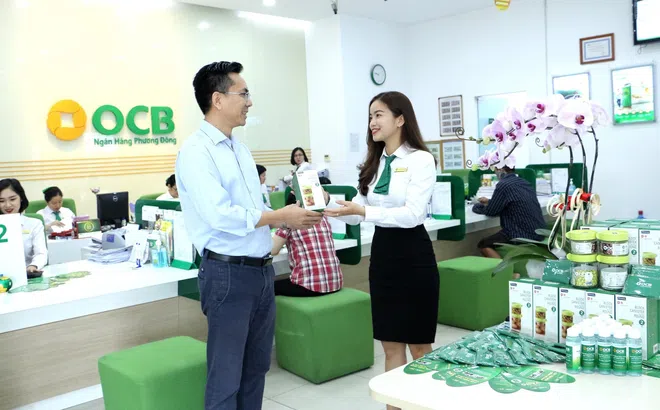 Ngành ngân hàng 2025: Lợi nhuận bứt phá, hai ngân hàng dự báo tăng trưởng trên 30%