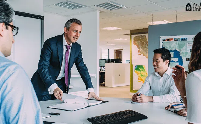 Bí quyết tự quản lý: Chìa khóa để trở thành nhà lãnh đạo tài ba