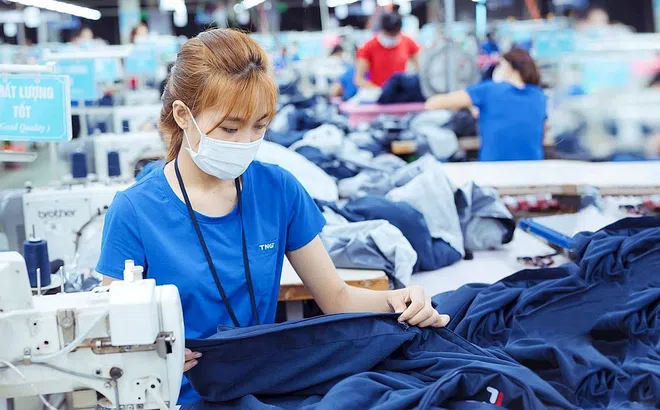 Thuế quan 46% ảnh hưởng nặng đến kinh tế Việt Nam, nhưng FDI từ Mỹ sẽ không rút đi