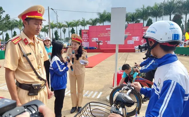Caravan pháp luật và An toàn Giao thông học đường – Kết nối đầu tư vì tương lai