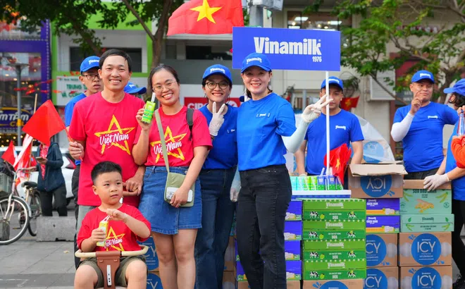 Vinamilk gửi tặng hơn 150.000 sản phẩm đến người dân tham gia “concert quốc gia”