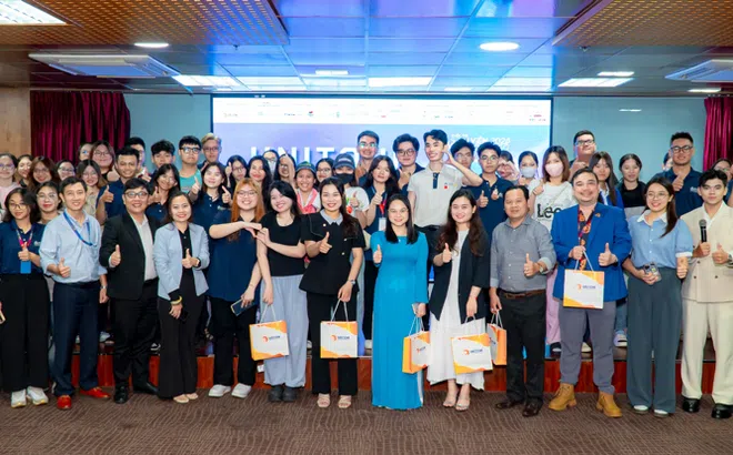 Top 3 ngành học không sợ bị thay thế khi AI lên ngôi