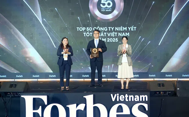 Forbes vinh danh FPT Retail trong Top 50 công ty niêm yết tốt nhất Việt Nam 2025