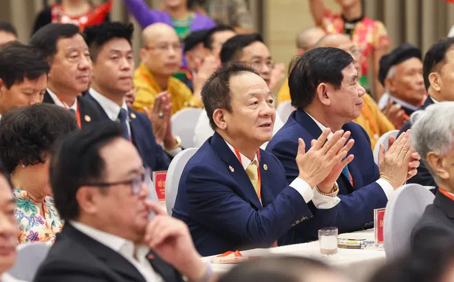 Doanh nhân Đỗ Quang Hiển được vinh danh nhờ thành tích xuất sắc đóng góp cho cộng đồng