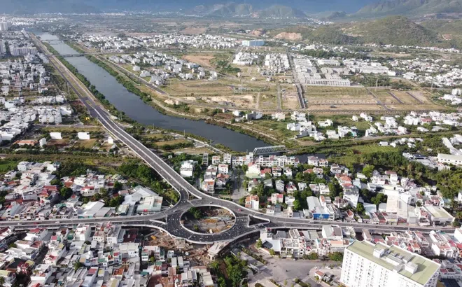 Thu hút nhân tài và nhà đầu tư lớn: Khánh Hòa hướng tới vị thế “cực tăng trưởng biển đảo quốc gia”