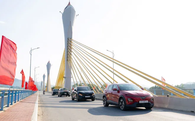 “Món hời” phân khúc B-SUV: VinFast VF 6 chinh phục cả chuyên gia quốc tế