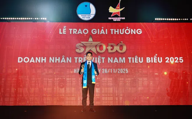 Doanh nhân Bùi Ngọc Quốc Hưng ghi dấu ấn mạnh mẽ tại Giải thưởng Sao Đỏ 2025