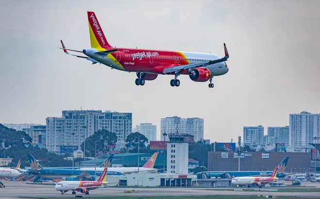 Làn sóng thoái vốn bùng nổ: Thị trường chứng khoán sôi động, doanh nghiệp tận dụng thời điểm vàng