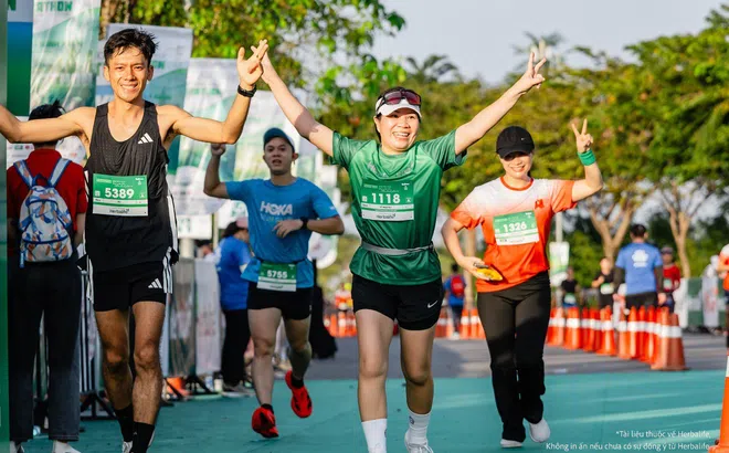 Chạy bộ cộng đồng và xu hướng đầu tư cho sức khỏe trong đô thị lớn