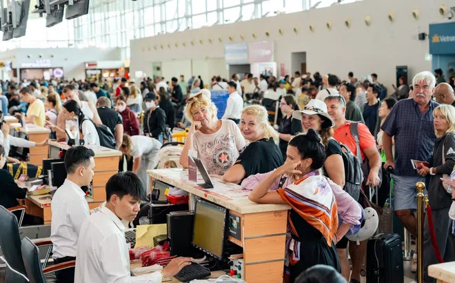 Cảng HKQT Phú Quốc phục vụ hơn 2,27 triệu khách trong 3 tháng cao điểm đầu năm