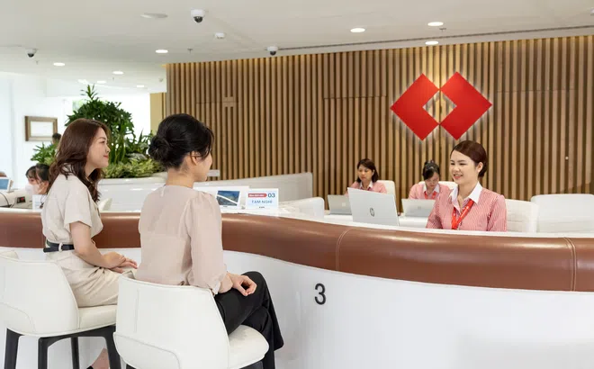 Cán mốc 8,9 nghìn tỷ đồng lợi nhuận: Techcombank khẳng định phong độ “vua” tăng trưởng