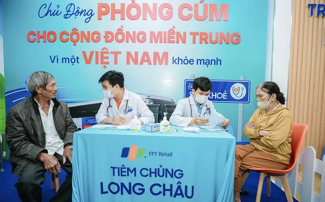Long Châu đẩy mạnh y tế dự phòng với chương trình tiêm cúm miễn phí tại miền Trung