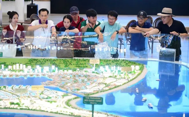 Xô đổ loạt kỷ lục, “song mã” Vinhomes ở 2 đầu TP.HCM gây sốc cho toàn thị trường bất động sản