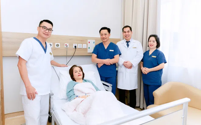 Vinmec Hạ Long cứu nữ bệnh nhân 45 tuổi thoát nguy cơ thủng đại tràng do polyp tái phát phức tạp