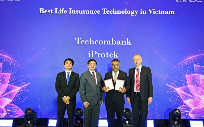 Techcom Life giữ vững vị trí số 1 bancassurance, lọt Top 5 doanh thu phí bảo hiểm mới