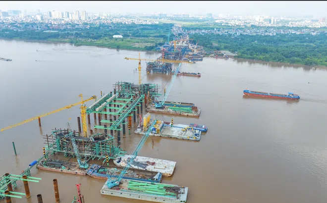 Cầu Trần Hưng Đạo: Thành công vượt lũ, dựng vòm thép chỉ sau 8 tháng khởi công