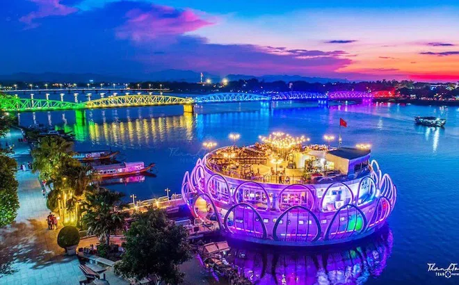 Nhà hàng lãng mạn nhất Huế có gì đặc biệt?