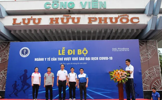 Dược Hậu Giang đồng hành cùng Sở Y tế TP. Cần Thơ tổ chức lễ đi bộ “Ngành Y tế Cần Thơ vượt khó sau đại dịch Covid -19”