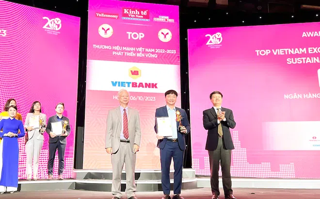 Vietbank nhận giải thưởng thương hiệu mạnh – phát triển bền vững 2023