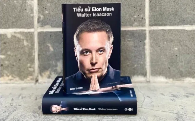 Các CEO nói gì về cuốn sách "Tiểu sử Elon Musk" bản tiếng Việt của Alpha Books?