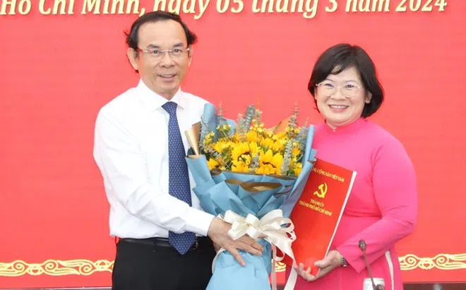 Bà Văn Thị Bạch Tuyết làm Trưởng ban Tổ chức Thành uỷ TP.HCM